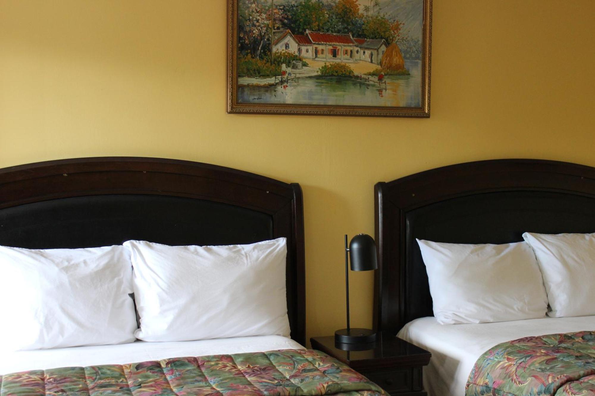 Imperial Inn 1000 Islands 가나노크 외부 사진