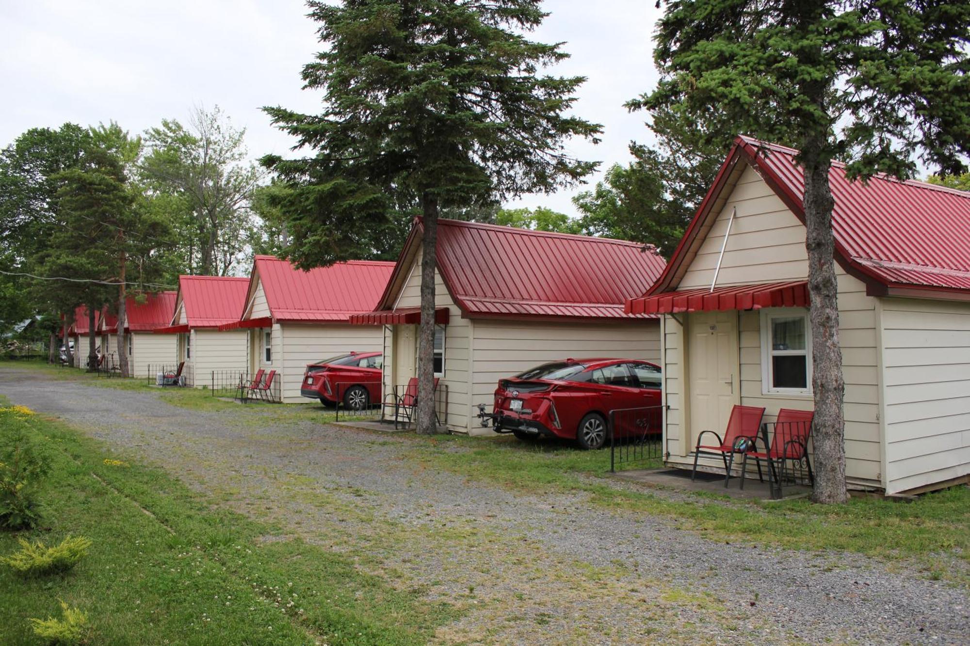 Imperial Inn 1000 Islands 가나노크 외부 사진